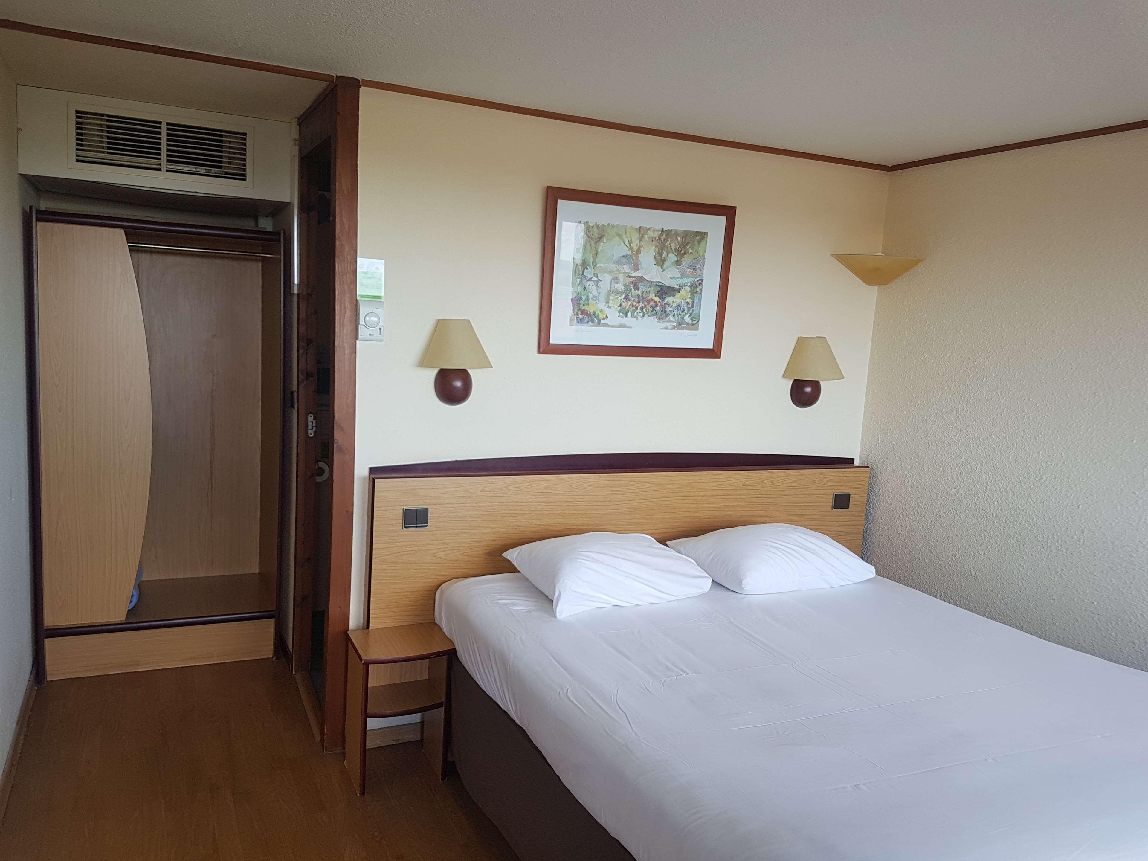 Campanile Salon-De-Provence Hotel Eksteriør billede