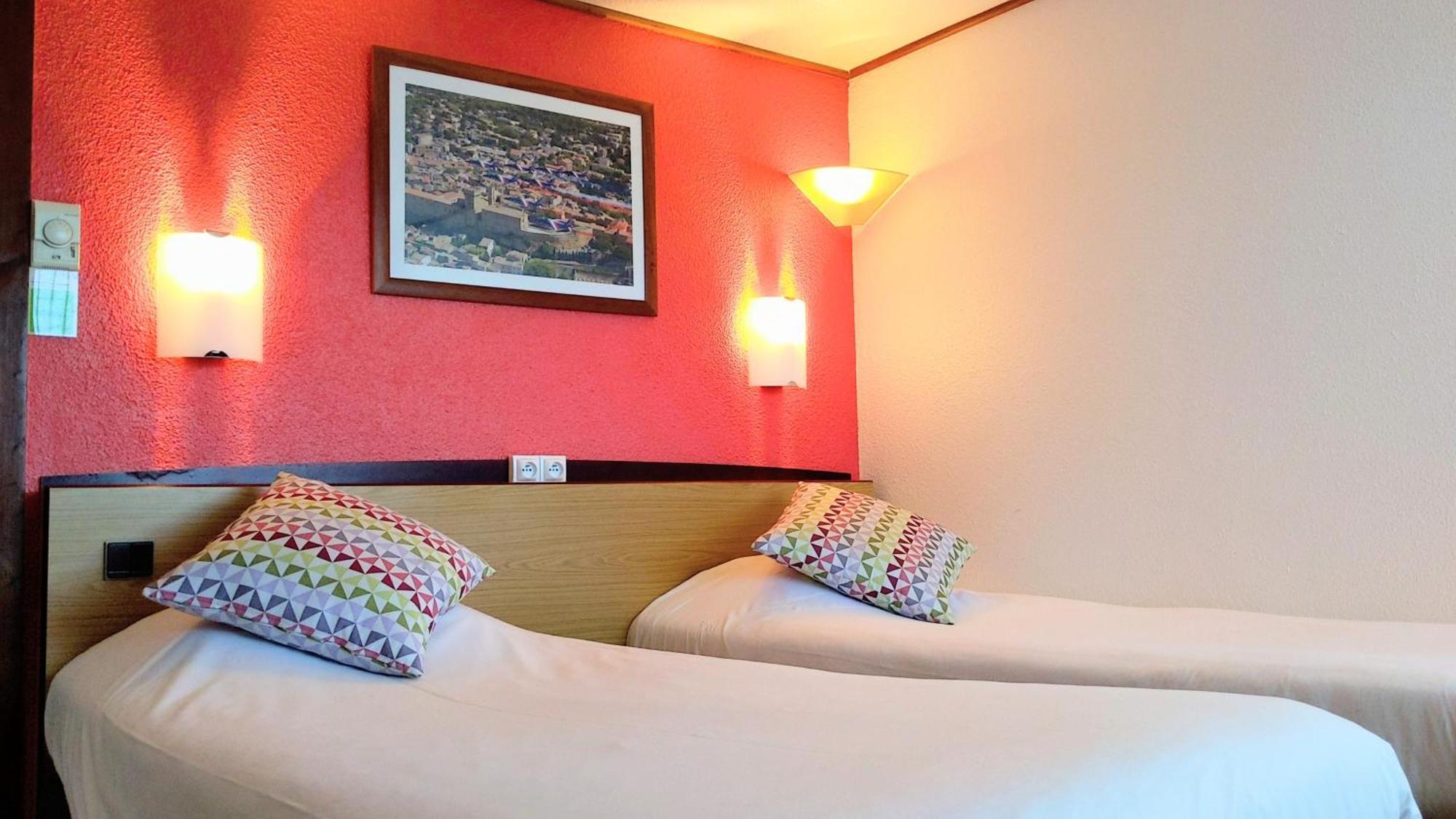 Campanile Salon-De-Provence Hotel Eksteriør billede